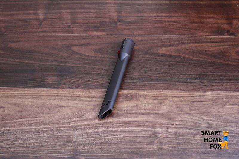 The crevice nozzle of the Dyson V7 Motorhead